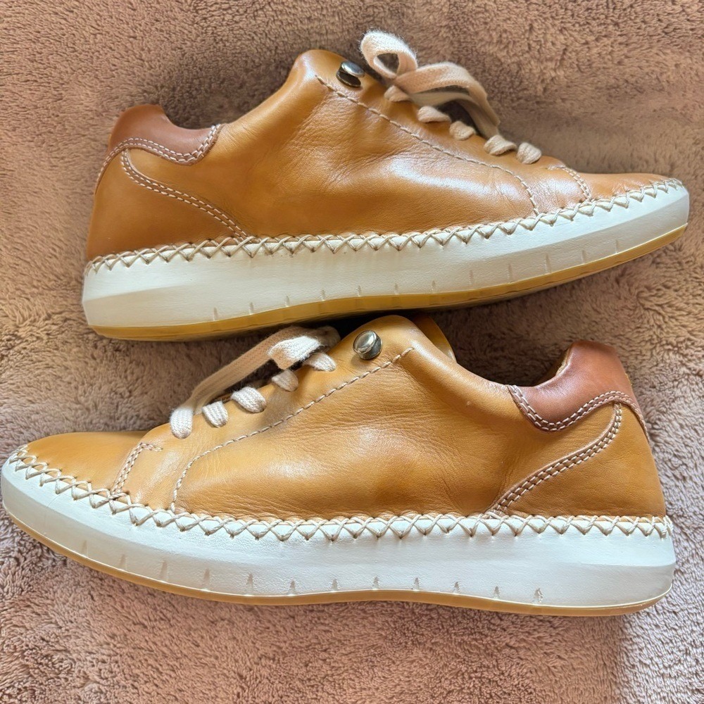 Pikolinos Camel Leather Casual Shoes - Picture 6 of 10
